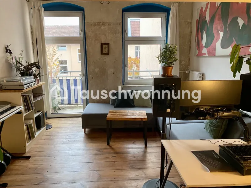 Tauschwohnung: Schöne Zweizimmer Altbau Wohnung mit Balkon und viel Sonne — photo 1